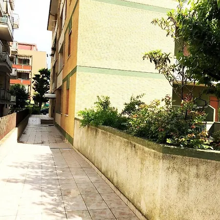Elegante 200 Metri Dal Mare Apartamento